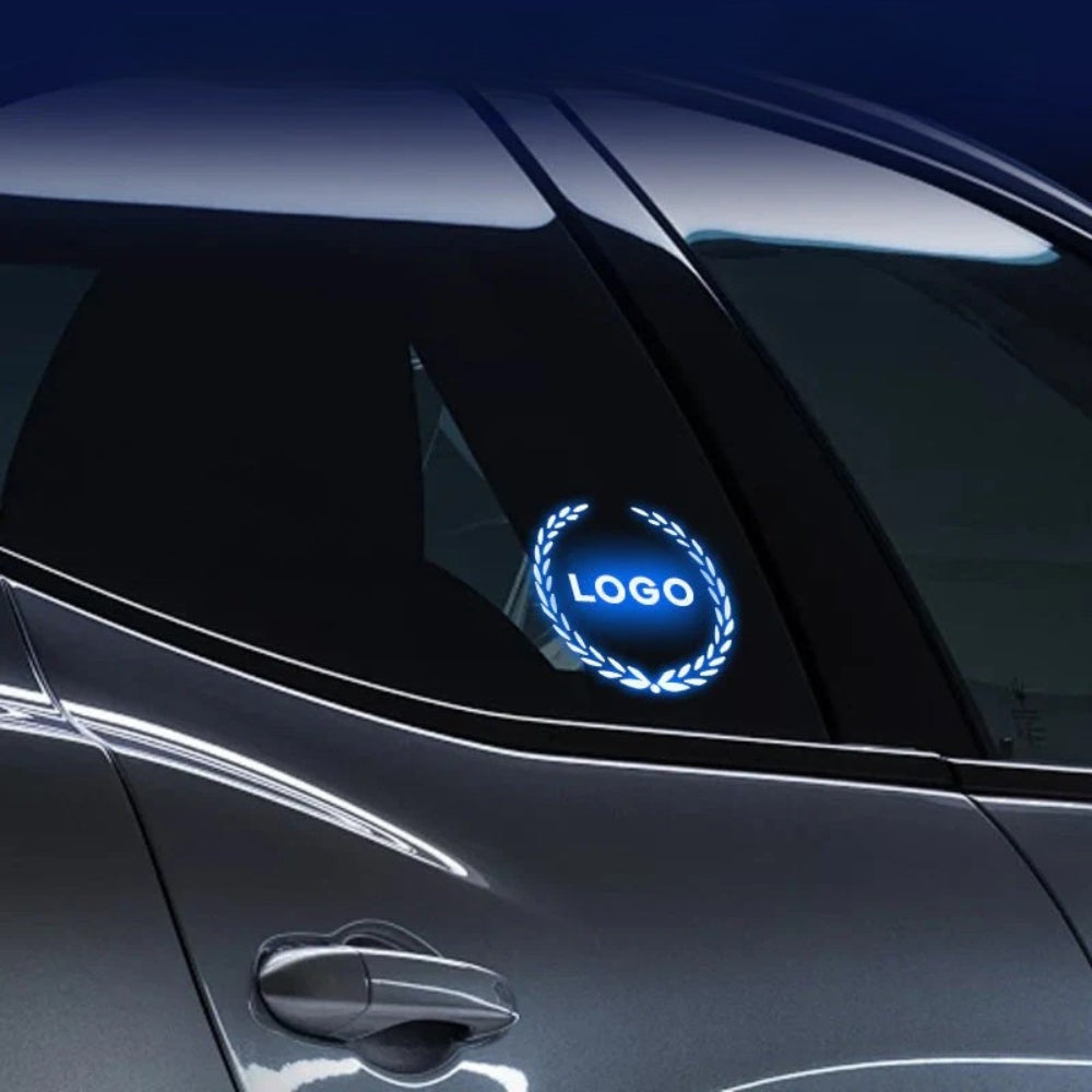 Logo LED ricaricabile per auto – Effetto luce al neon