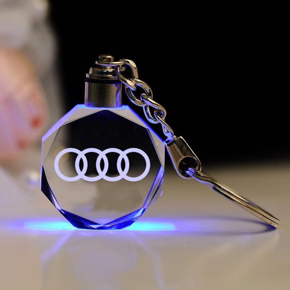 Portachiavi con logo automobilistico in 3D in cristallo